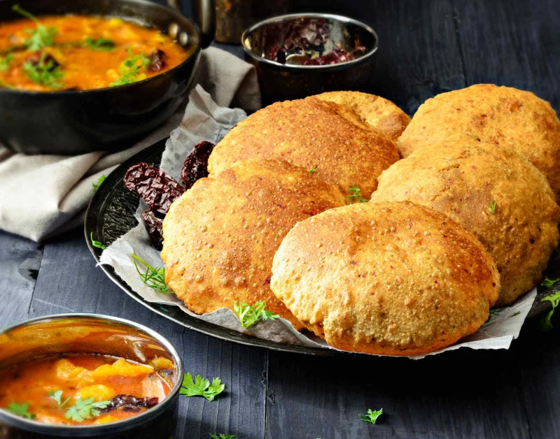 BEDMI POORI ALOO