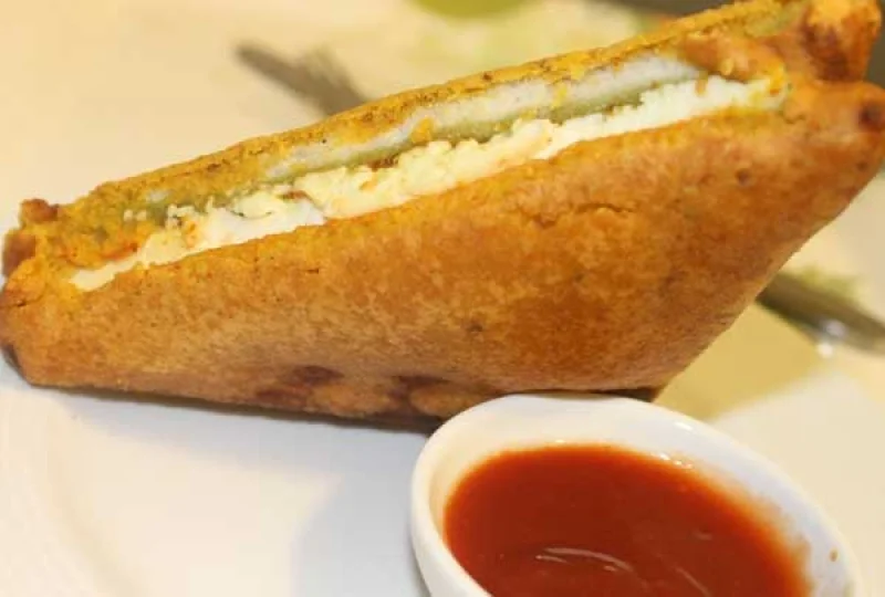 PANEER BREAD PAKORA